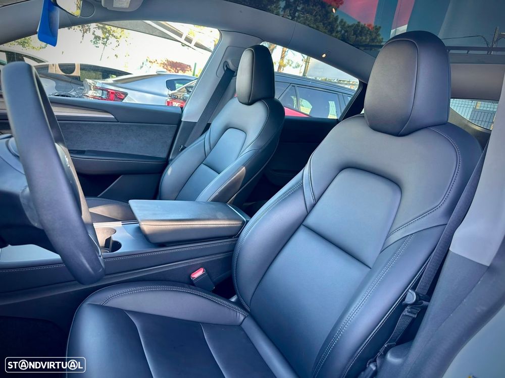 Tesla Model Y Performance Tração Integral - 14