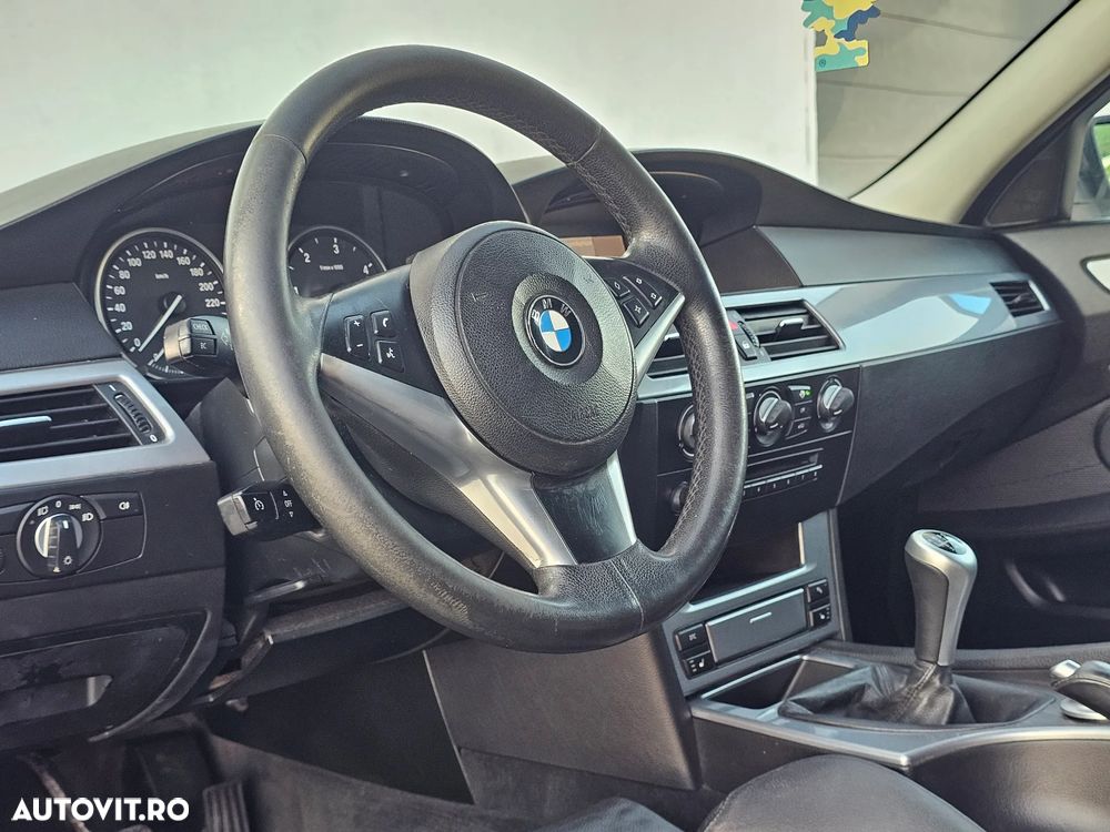 BMW Seria 5 525d Edition Exclusive - 21