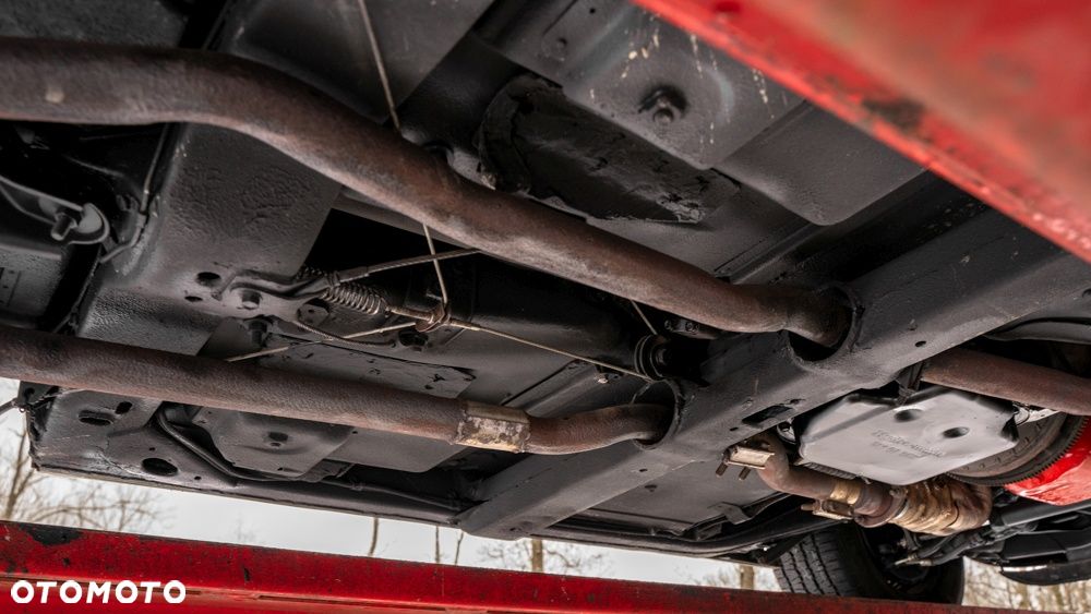 Chevrolet Corvette - 12