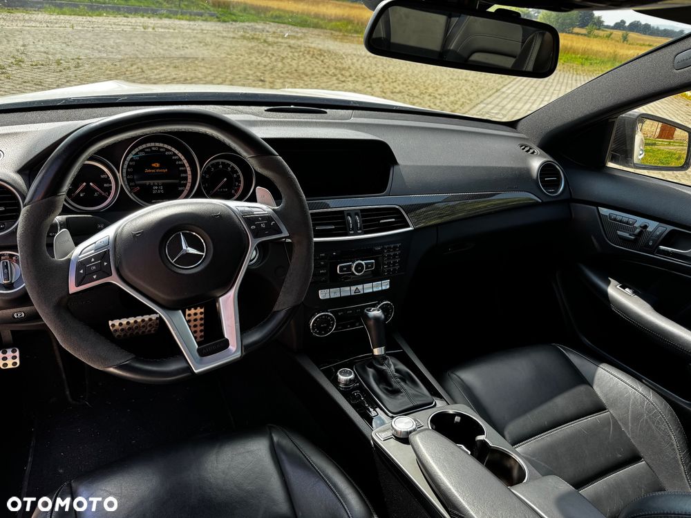Mercedes-Benz Klasa C 63 AMG Coupe AMG SPEEDSHIFT MCT AMG Performance Package - 10