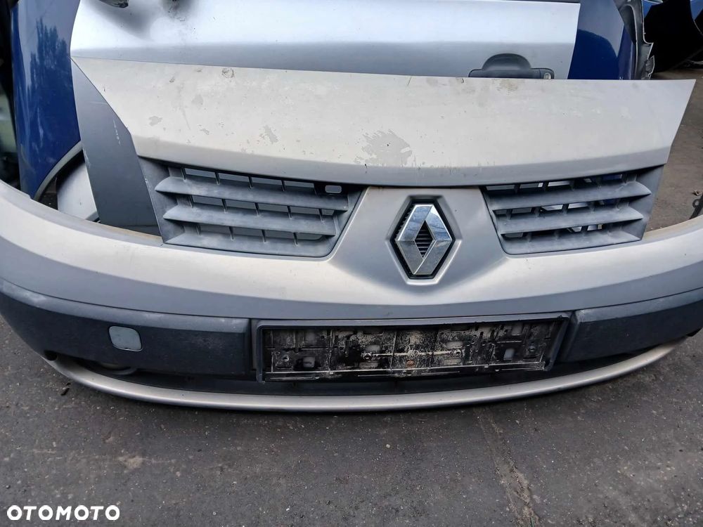 Renault Scenic II Zderzak przedni - 2