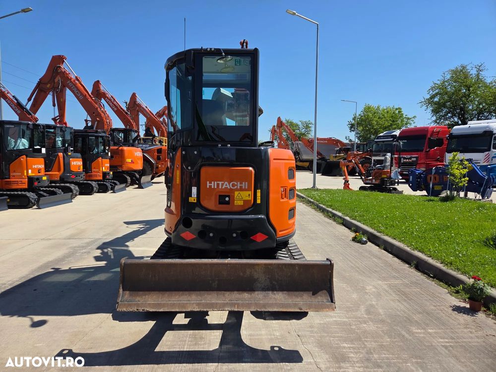 Hitachi ZX33U-6, 3,7 tone, 2023, 342ore, CUPLA RAPIDA HIDRAULICA+2 cupe SAPARE+CUPA TALUZ INCLINABILA, 2 circuite hidr pe brate, aer conditionat, LAMA NIVELARE, adanc sapare 3,5m, latime 1,55m, ridica 2,8t, posibil leasing 4 ani-PROMOTIE 41.900  EUR+Tva - 2