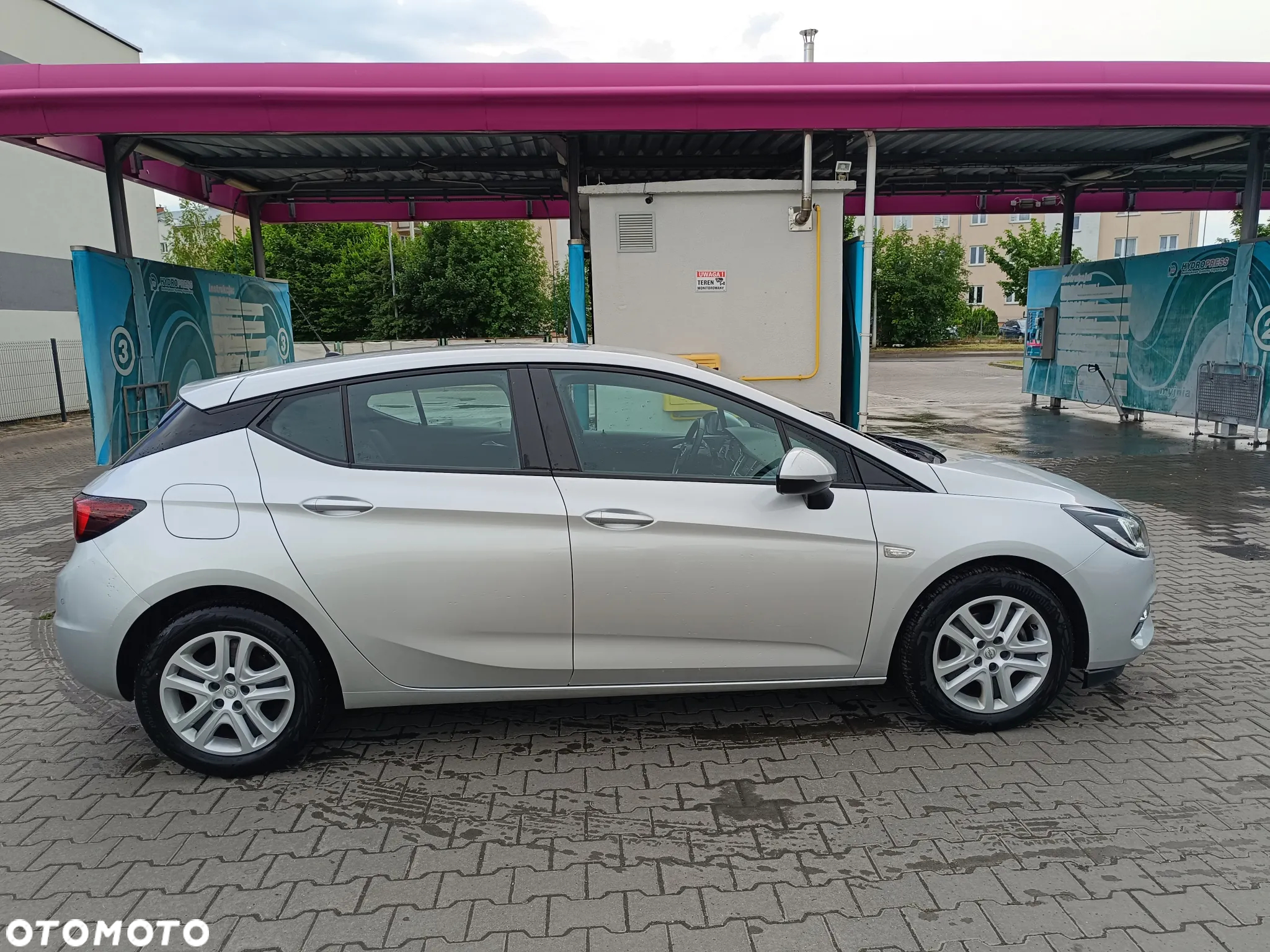 Opel Astra V 1.2 T Elegance S&S - 26
