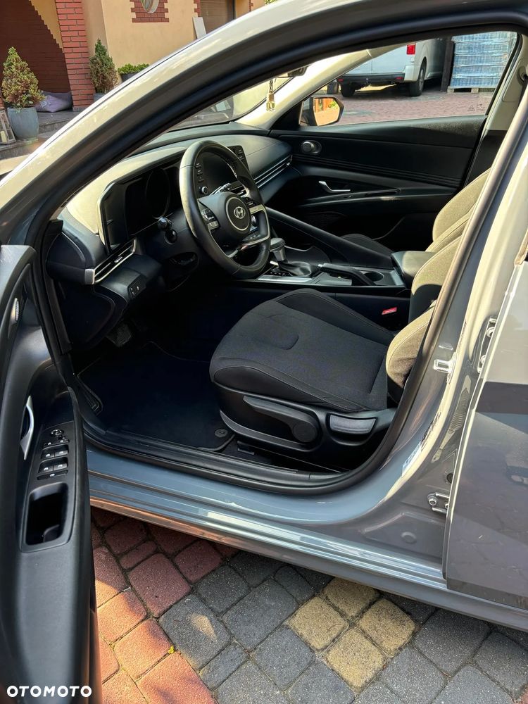 Hyundai Elantra 1.6 Smart CVT - 7