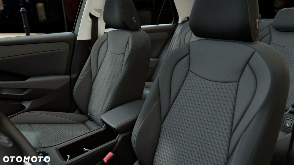 Volkswagen T-Roc 1.5 eTSI Life DSG - 11