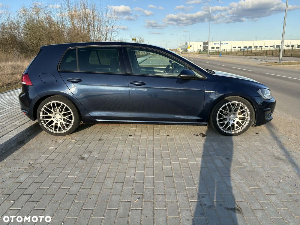 Volkswagen Golf 1.6 TDI DPF BlueMotion Technology Comfortline - 1