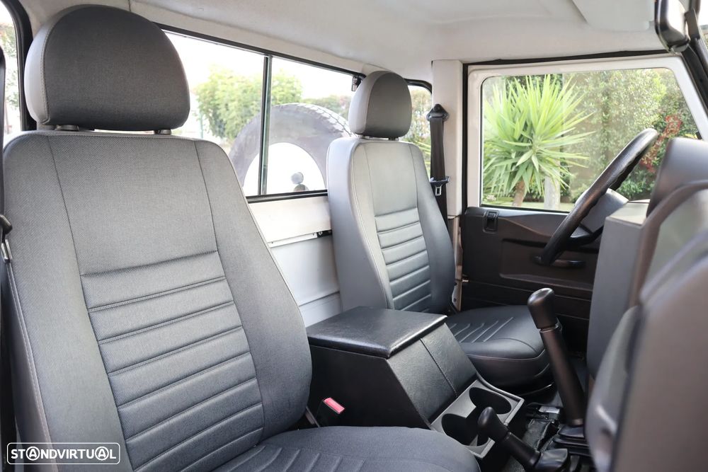 Land Rover Defender 130 CC 2.2 CRD E CD - 27