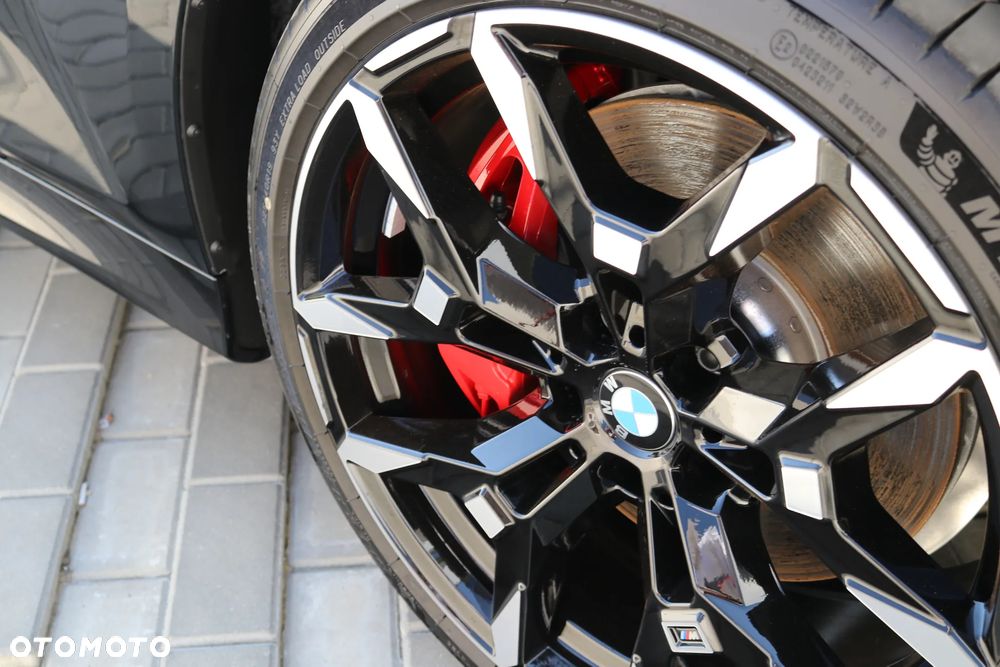 BMW Seria 3 330i xDrive - 23