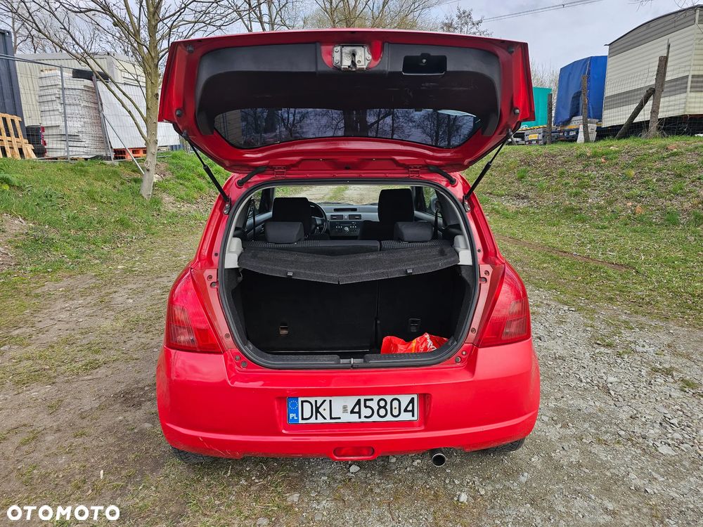 Suzuki Swift 1.3 DDiS 16v GLX - 13