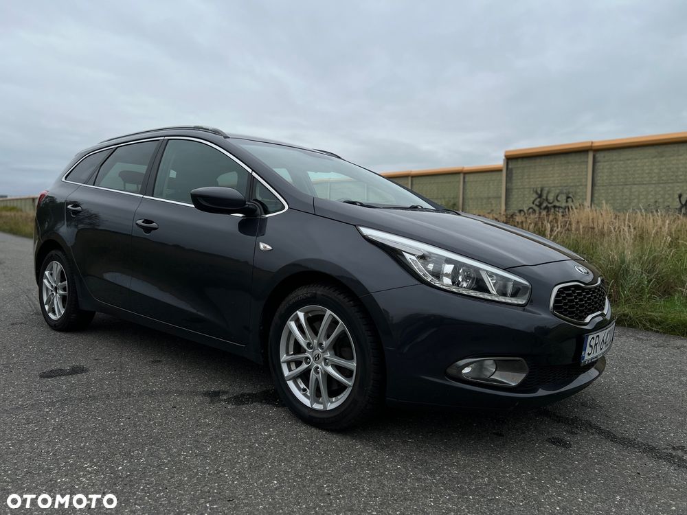 Kia Ceed - 24