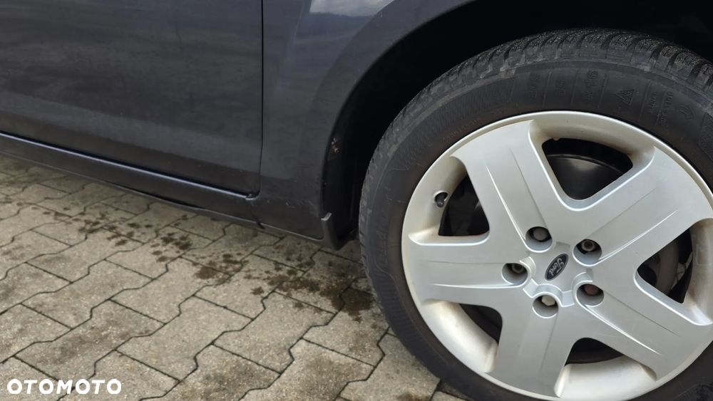 Ford Focus 1.6 Ti-VCT Ghia - 21