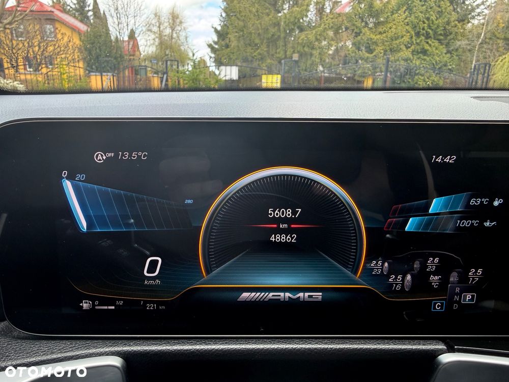 Mercedes-Benz GLB AMG 35 4Matic AMG Speedshift DCT 8G - 17