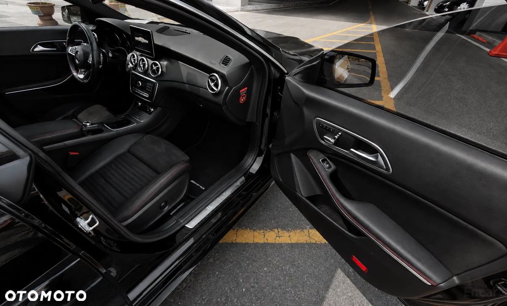 Mercedes-Benz CLA - 13
