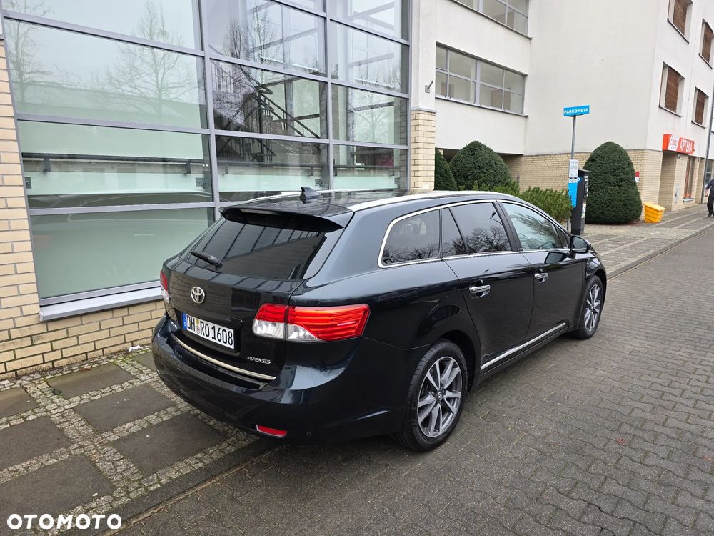 Toyota Avensis 1.8 Premium - 7