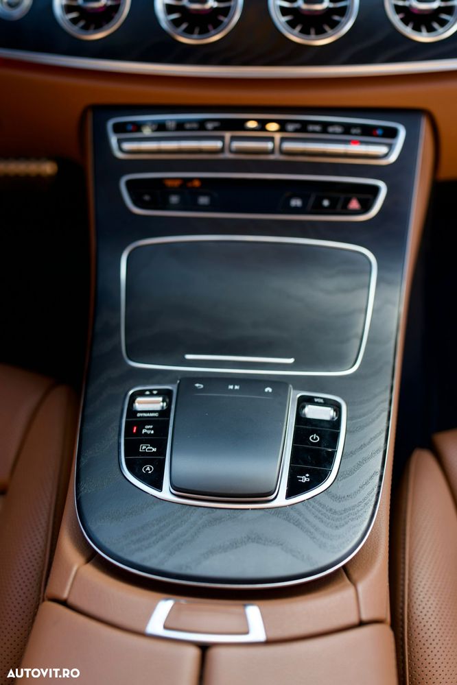 Mercedes-Benz E - 8