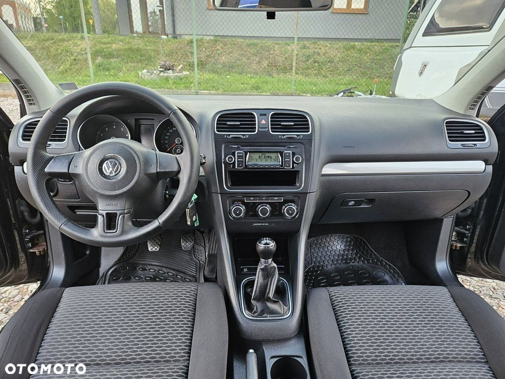 Volkswagen Golf - 12