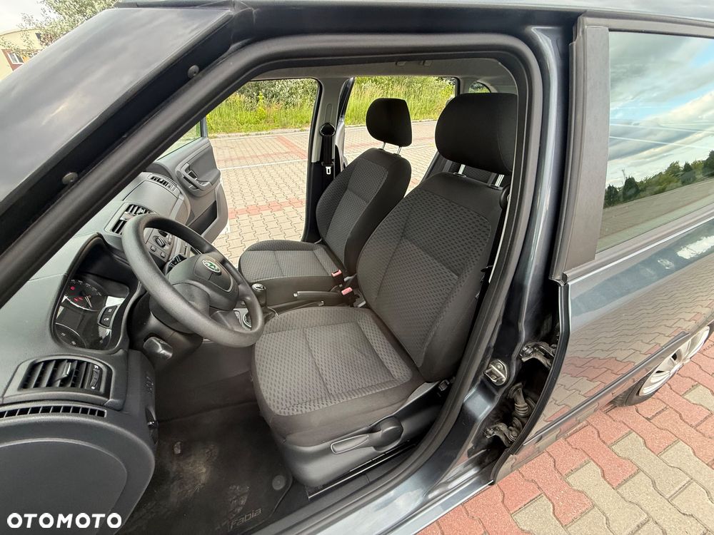 Skoda Fabia - 22