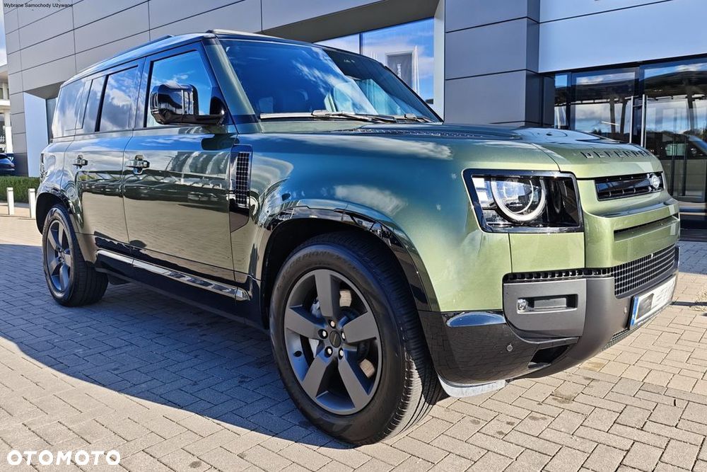 Land Rover Defender - 12