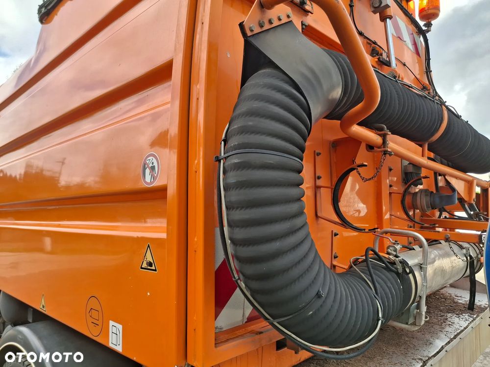 Mercedes-Benz Axor 1823 Zamiatarka HSW Explorer 6 Do Szyn Kolejowych Pojazd Szynowo Drogowy Czyszenie Szyn Torów Kolejowych - 26