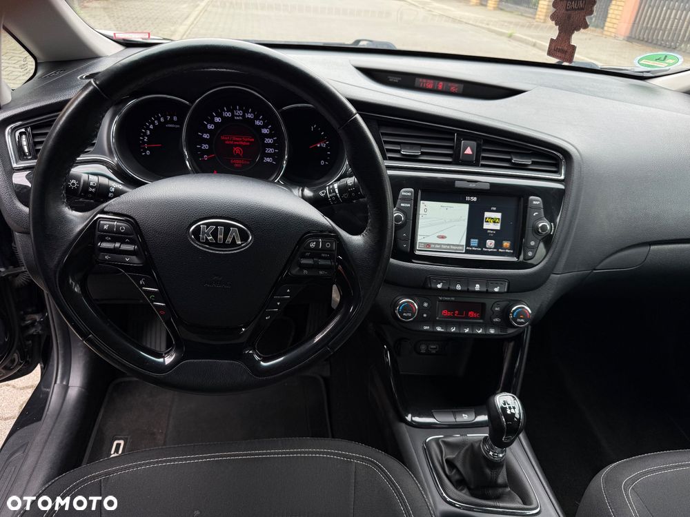 Kia Ceed 1.6 GDI Platinum Edition - 5