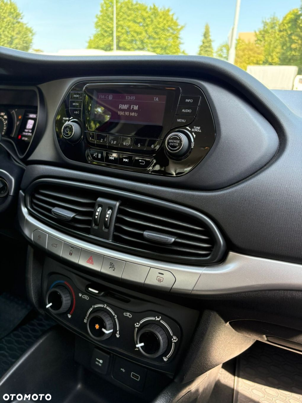 Fiat Tipo 1.4 16v Lounge EU6d - 12