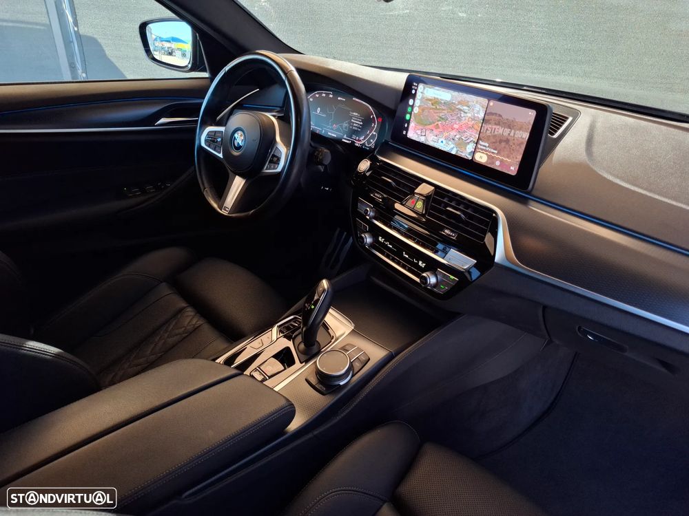 BMW 530 e Pack Desportivo M Pro - 42