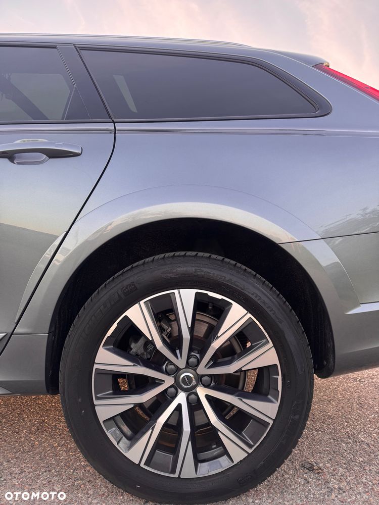 Volvo V90 Cross Country T6 AWD Pro - 9