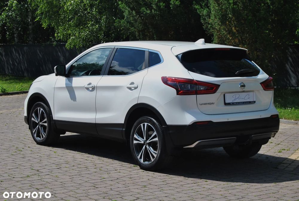 Nissan Qashqai 1.3 DIG-T N-WAY - 4