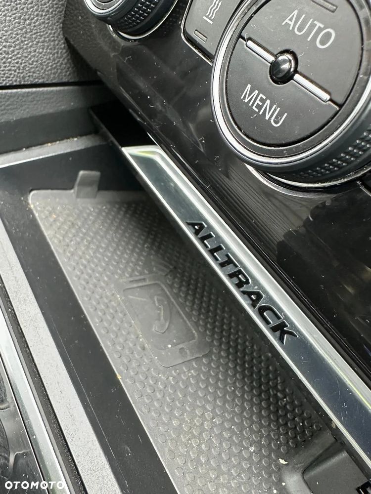 Volkswagen Passat Alltrack 2.0 TDI SCR 4Motion DSG - 16