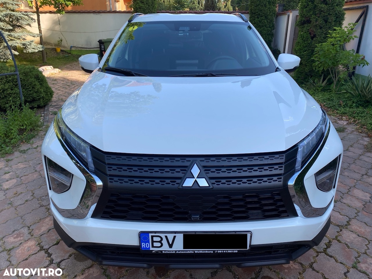 Mitsubishi Eclipse-Cross PHEV Invite - 2