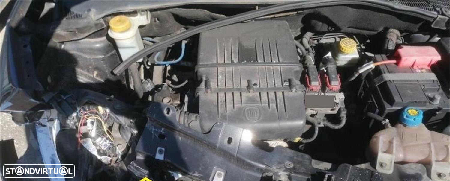 Fiat Linea 1.4i de 2008 disponível para peças - 10