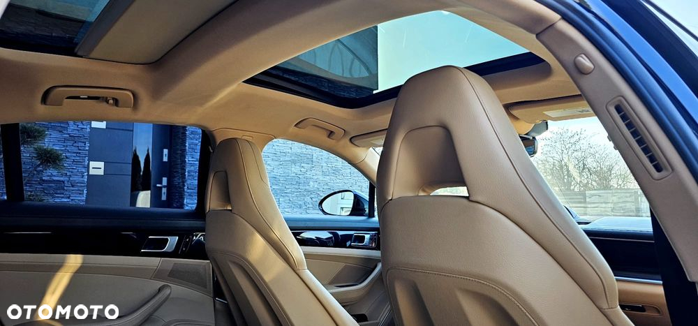 Porsche Panamera Standard - 9