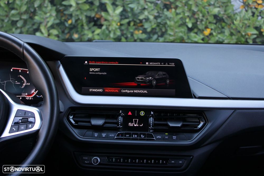 BMW 116 d Pack Desportivo M Auto - 8