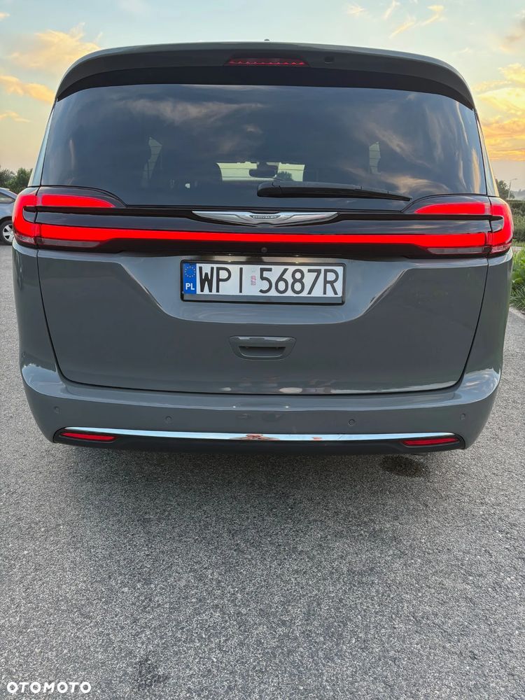 Chrysler Pacifica - 10