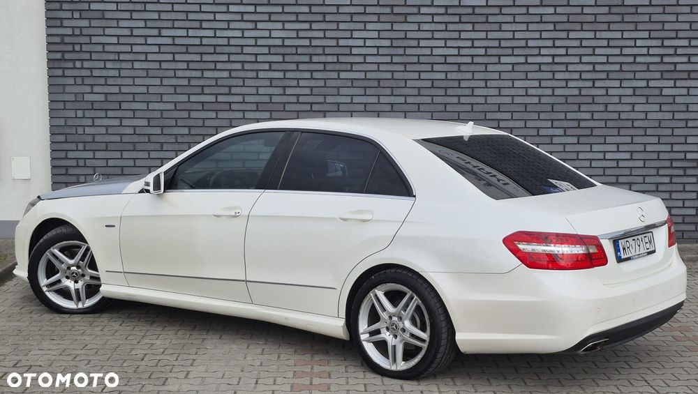 Mercedes-Benz Klasa E - 23