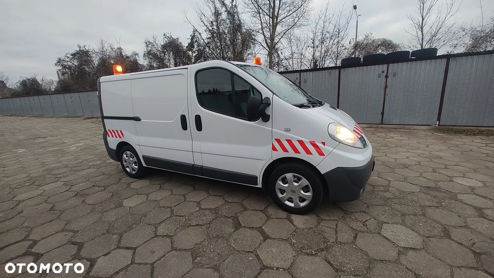 Renault TRAFIC - 8