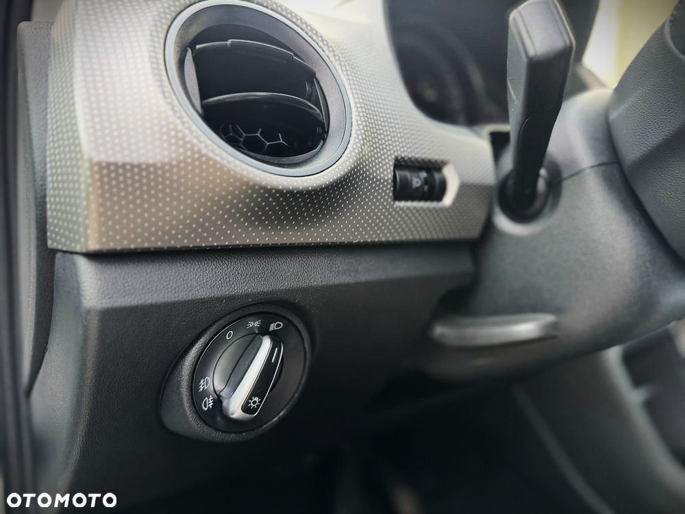 Volkswagen up! - 17