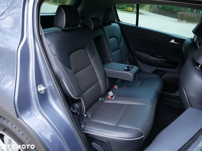 Kia Sportage 1.6 GDI 2WD Dream-Team Edition - 34