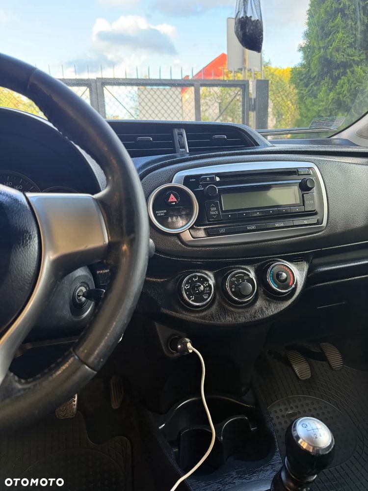 Toyota Yaris 1.33 Luna - 3