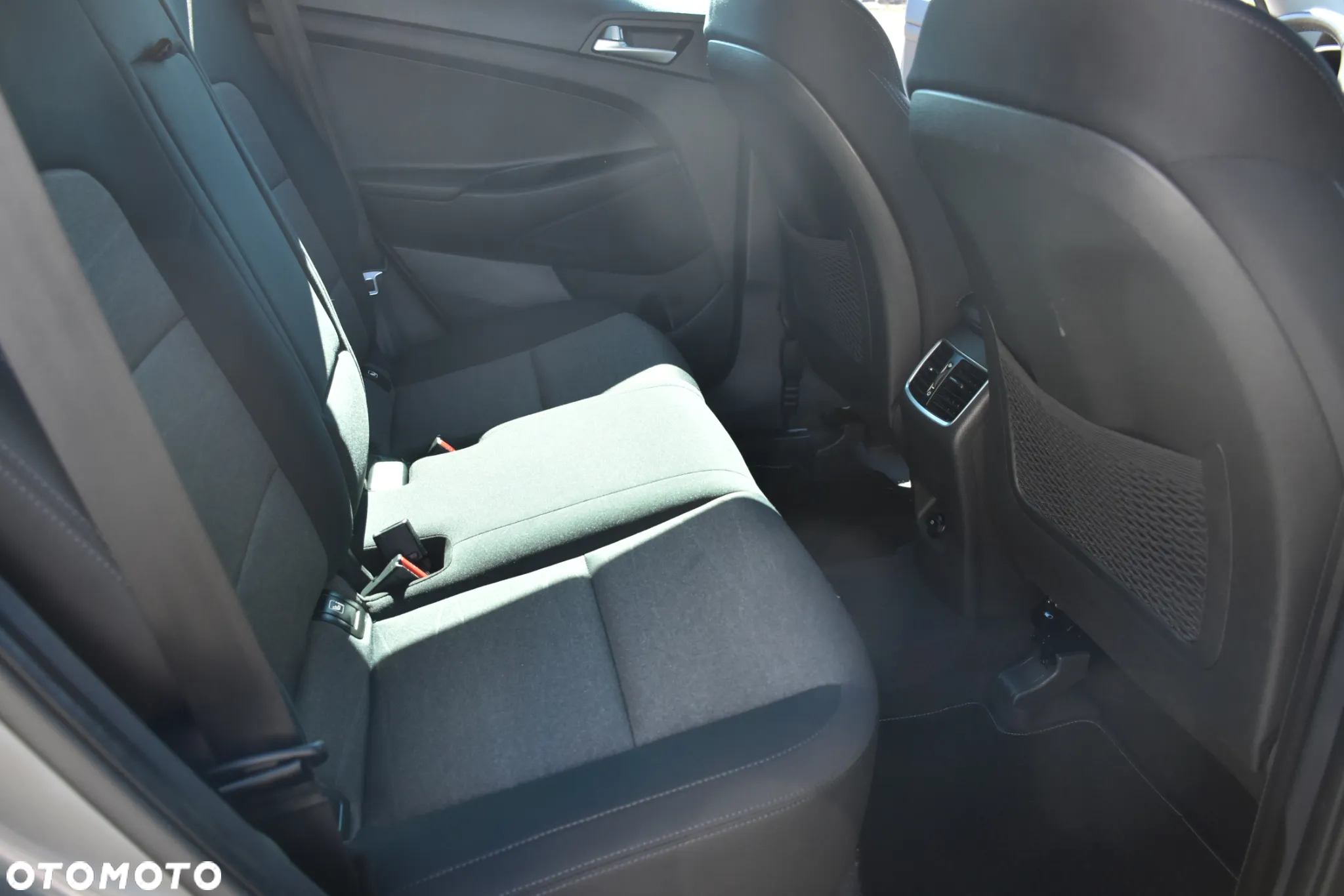 Hyundai Tucson 1.6 T-GDi Comfort 2WD - 23