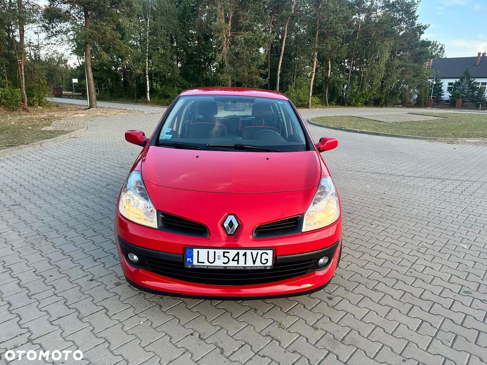 Renault Clio - 10