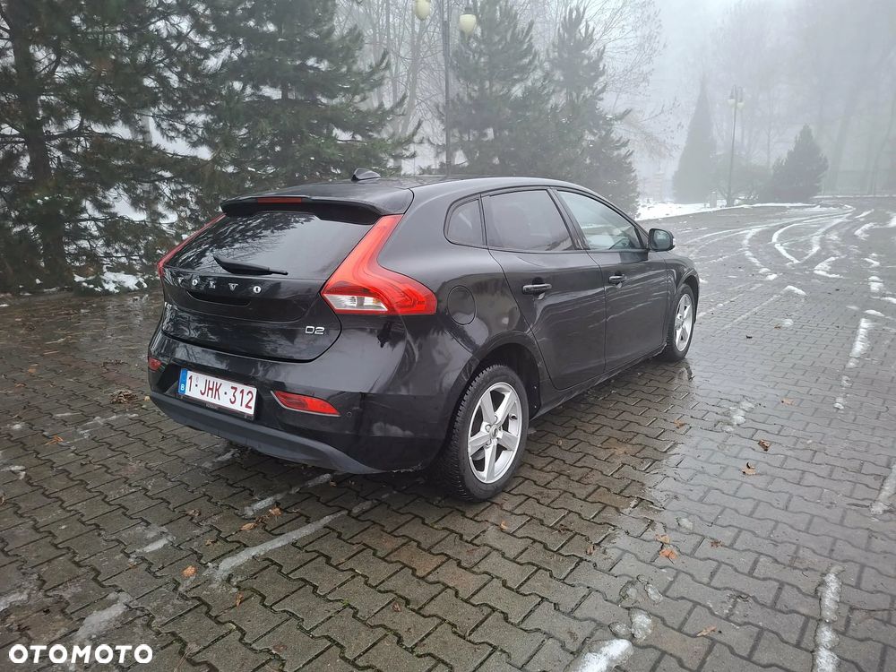 Volvo V40 D2 - 4