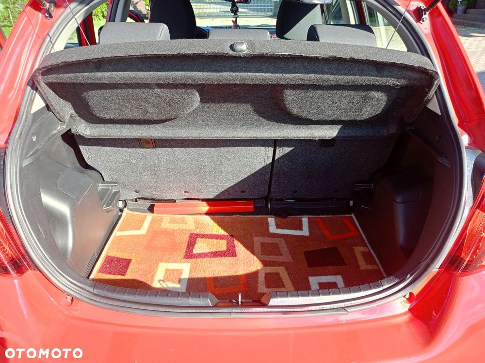 Toyota Yaris - 7