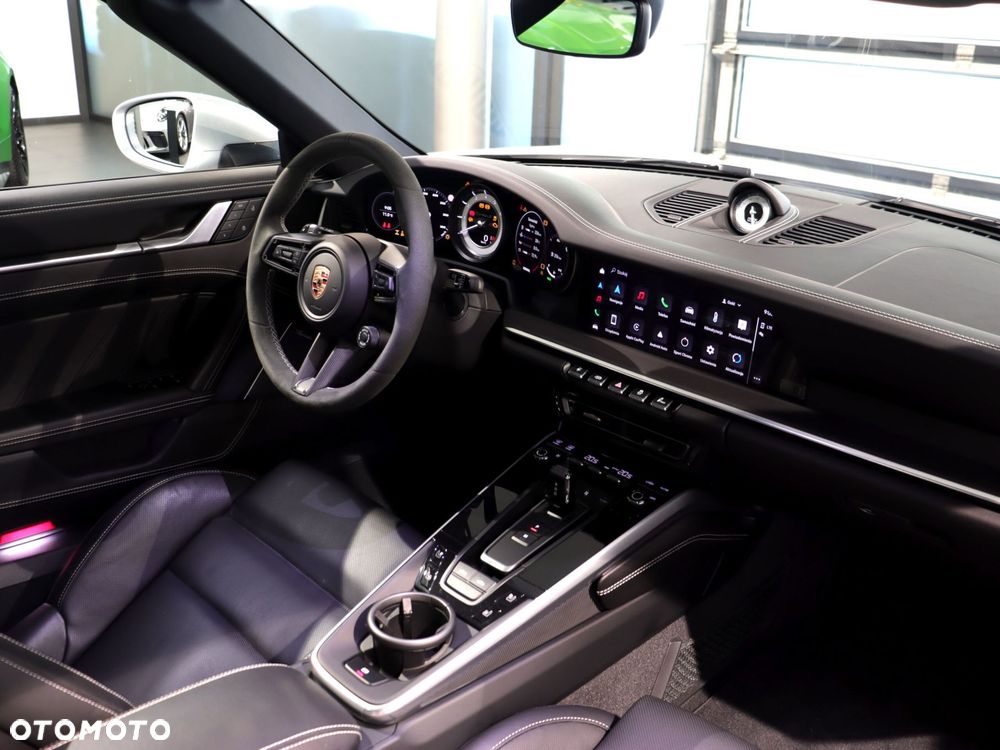 Porsche 911 Turbo S - 18