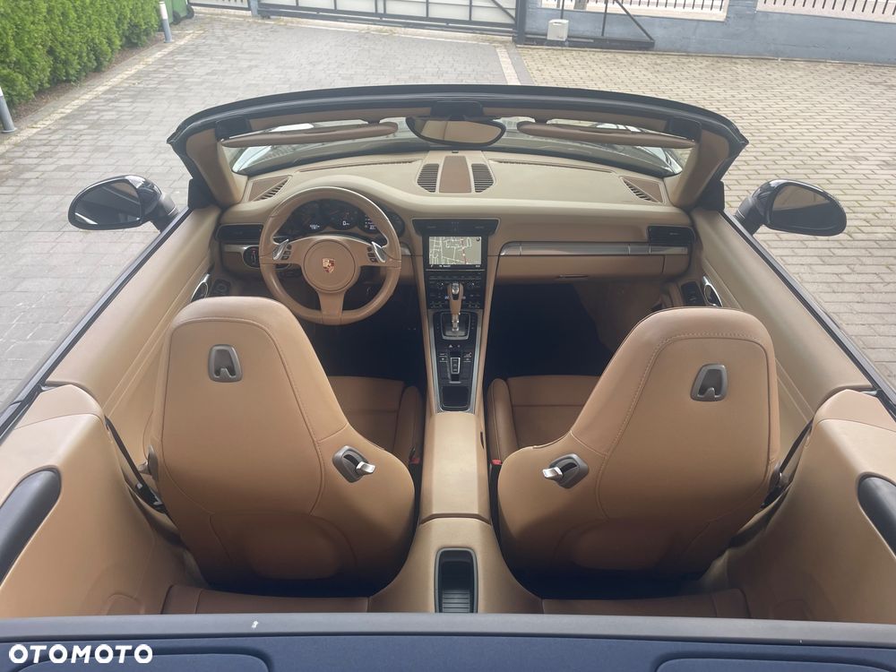 Porsche 911 Carrera PDK - 10