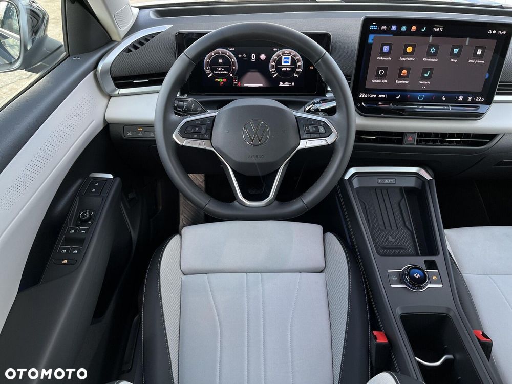Volkswagen T-Roc - 21