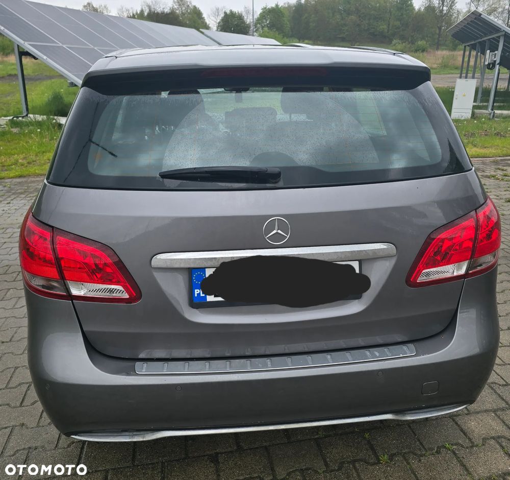 Mercedes-Benz Klasa B 180 d Edition - 3