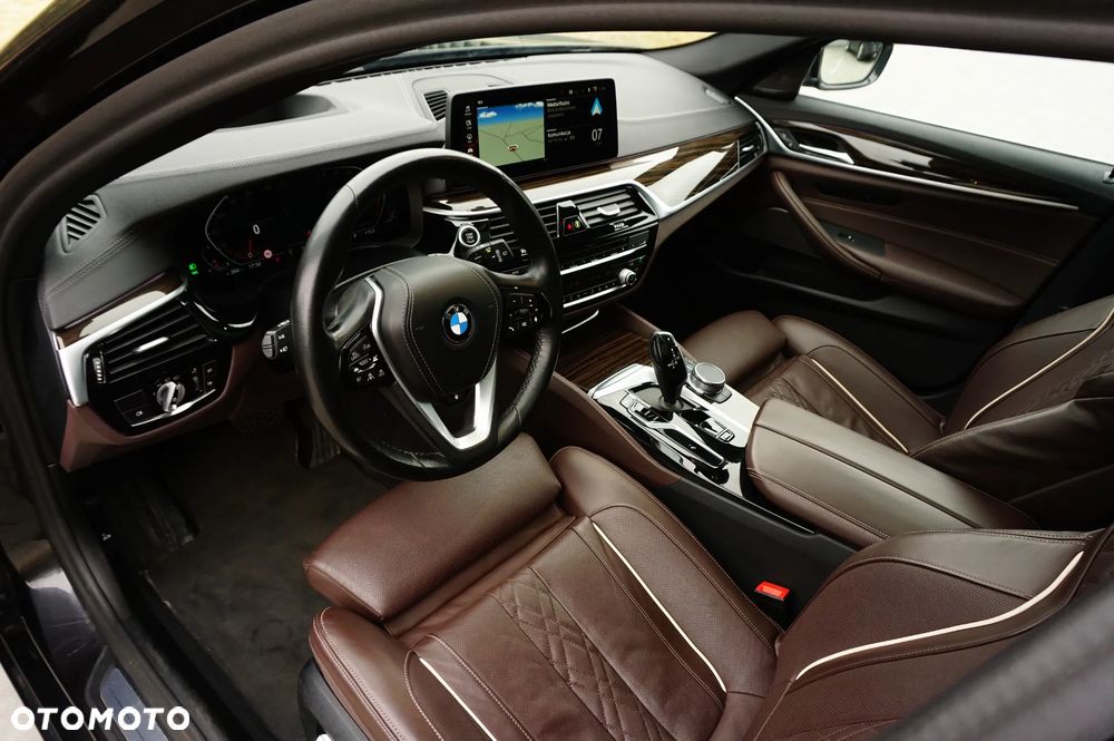BMW Seria 5 530i xDrive mHEV Luxury Line - 15