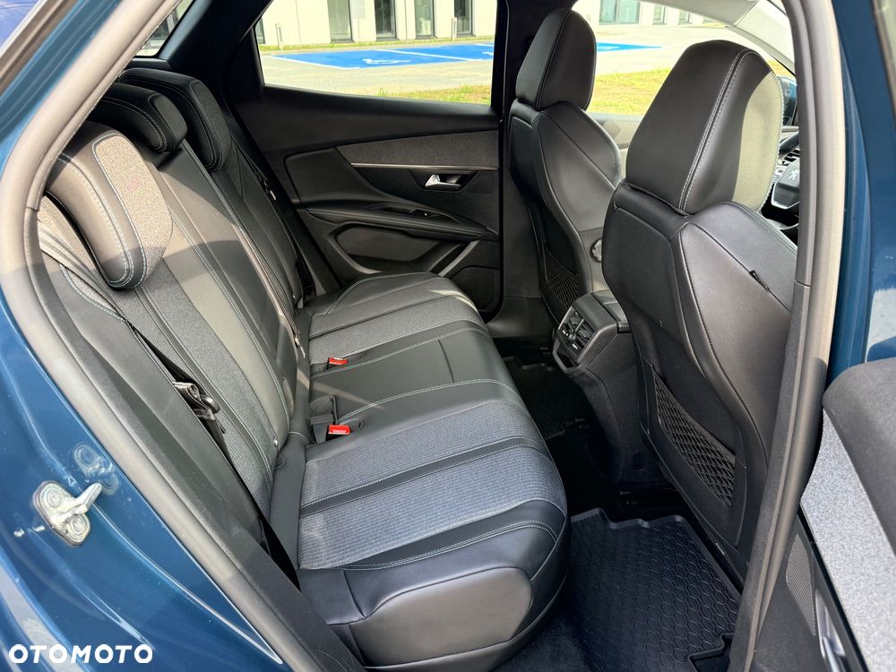 Peugeot 3008 1.6 PureTech Hybrid PHEV Allure Pack S&S EAT8 - 28