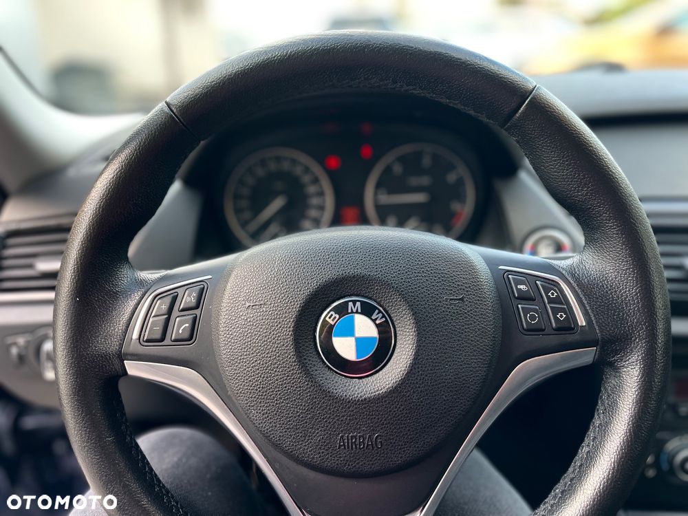 BMW X1 sDrive18d xLine - 20